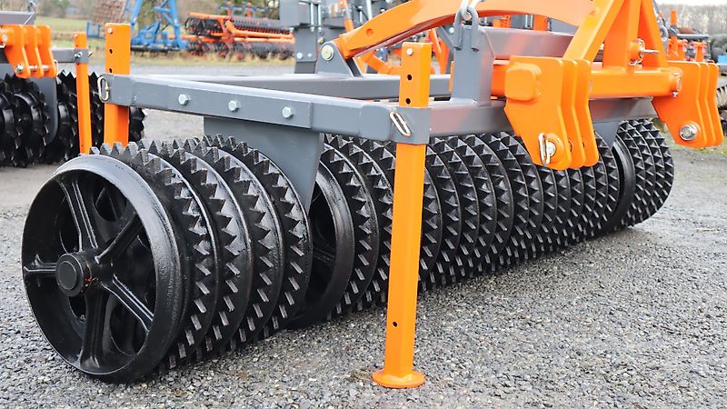 AgroXX MAXXIMUS - CAMBRIDGE FRONTPACKER--3.0 m mit Lenkbock - 525mm Ringe--