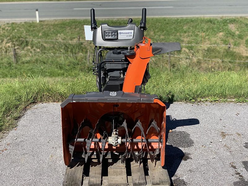 Husqvarna Schneefräse ST 330