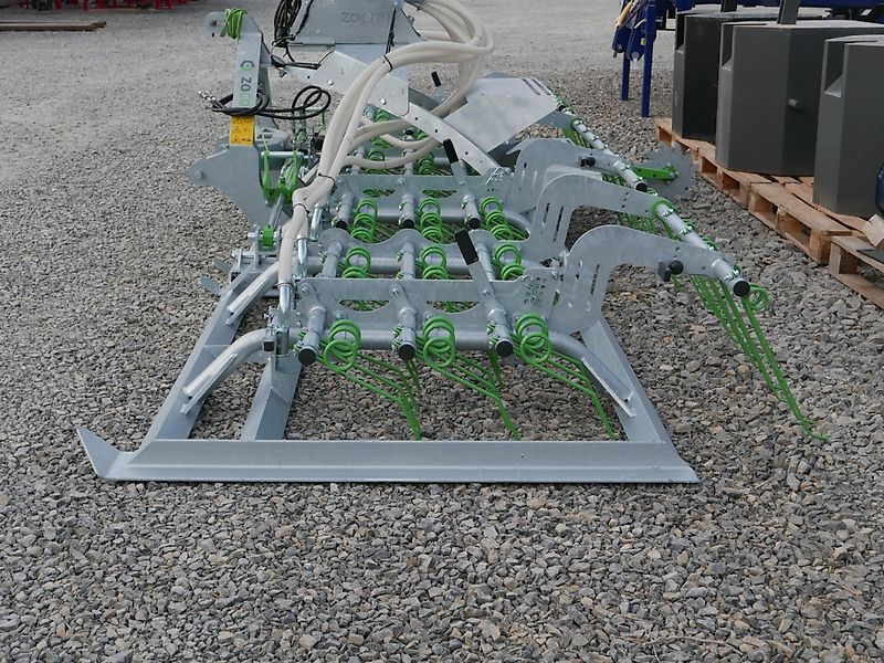 Zocon Greenkeeper 6 mit Sägerät Z300 Pro, Wiesenstriegel