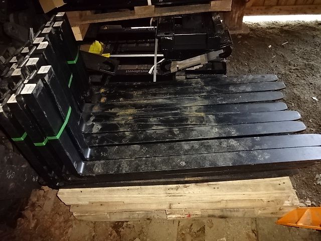 Palettengabel Euro SW- Anbau - Rahmen  mit Zinken SONDERPREISE-NEUE Palettengabel mit 1,2 mtr. Zinken - Rahmen mit Zinken