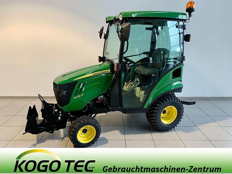 John Deere 1026R