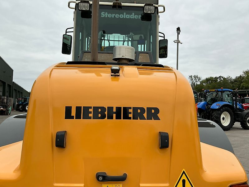 Liebherr 514 Stereo Wheeled Loading Shovel (ST23960)