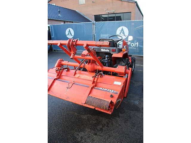 Kubota Aste A-155