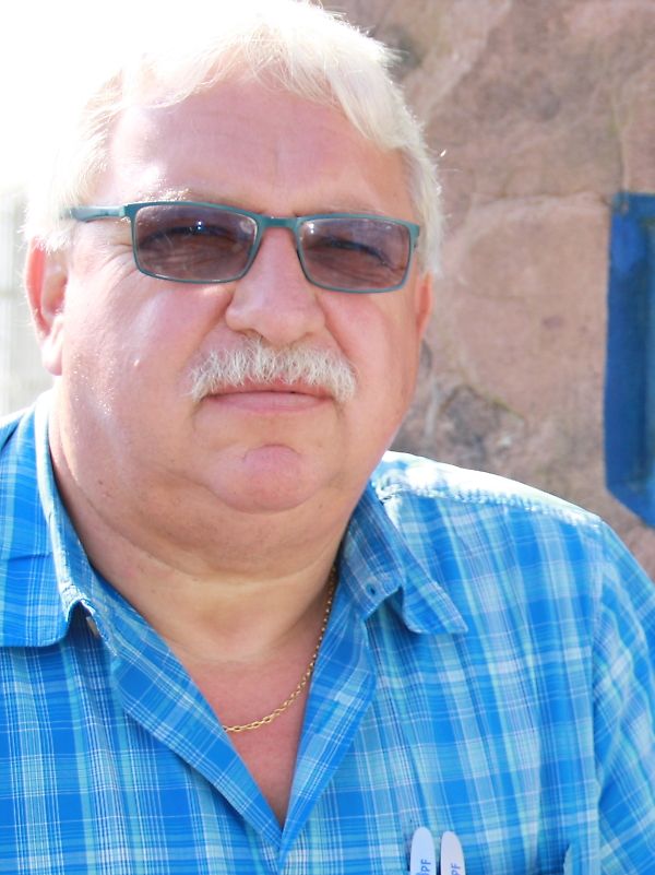 Temas kurun Bay Meinrad Kopf